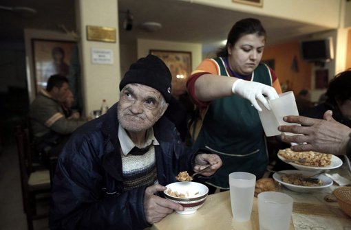 Suppenküchen und Armenspeisung: Ohne den Einsatz freiwilliger Helfer wären viele Menschen im krisengeschüttelten Griechenland verloren. Foto: ANA-MPA