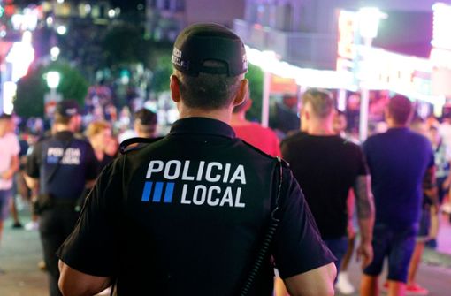 Die spanische Polizei hat mindestens acht deutsche Touristen festgenommen (Symbolbild). Foto: dpa