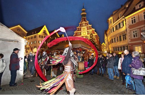 Rund eine Million Besucher kommen in der Vorweihnachtszeit nach Esslingen. Am 24. November soll der Mittelalter- und Weihnachtsmarkt eröffnet werden Foto: Horst Rudel/Archiv