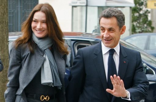 Bei den Regionalwahlen am Sonntag gingen Nicolas Sarkozy und Carla Bruni gemeinsam an die Urne. Seit Wochen halten sich Gerüchte über eine Ehekrise.  Foto: AP