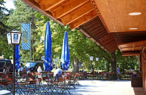 Einige Biergärten im Rems-Murr-Kreis eignen sich bestens  für einen Familienausflug in die Region Stuttgart – zum Beispiel der Welzheimer Biergarten am Tannwald. Foto: Eva Herschmann
