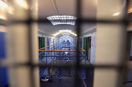 Zwei Gefangene sind aus Justizvollzugsanstalt Heilbronn geflohen. (Symbolfoto) Foto: Achim Zweygarth