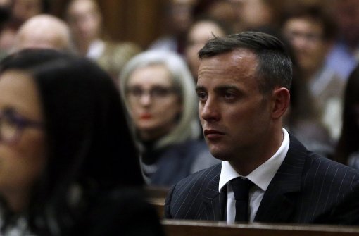 Oscar Pistorius muss sich erneut vor Gericht verantworten. Foto: AP