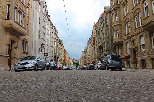 Die Liststraße zieht sich über knapp 1000 Meter Länge quer durch das Lehenviertel im Stadtbezirk Stuttgart-Süd.  Foto: Nicole Geißler