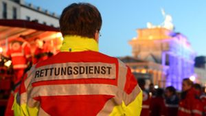 Rettungskräfte waren 2019 im Vergleich zu den Vorjahren häufiger Gewalt ausgesetzt. Foto: dpa/Britta Pedersen