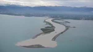 Luftbild vom 24. August 2018 – die namenlose Sandinsel wird bald wieder verschwinden. Foto: Internationale Rheinregulierung