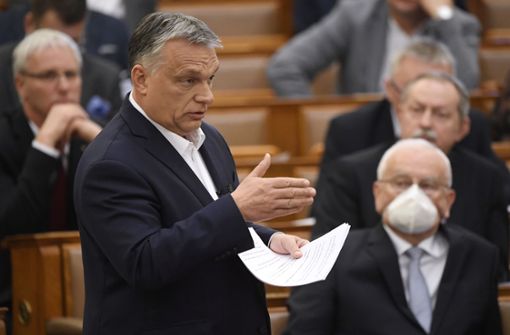Ungarns Präsident Viktor Orban bei seiner Rede vor dem Parlament. Foto: dpa/Tamas Kovacs