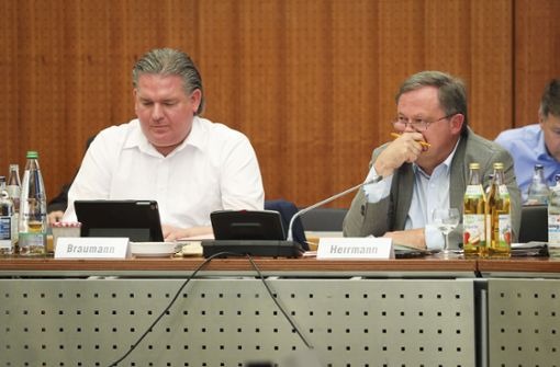 Noch herrscht im Gemeinderat viel Misstrauen, hier die CDU-Fraktion mit Klaus Herrmann (rechts). Foto: factum