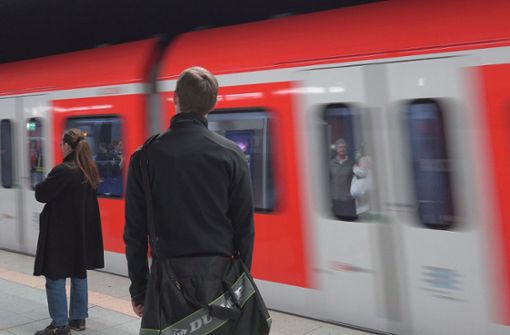 Ein Zwischenfall in einer S-Bahn der Linie S 5 wird nun von der Bundespolizei ermittelt (Symbolfoto). Foto: 7aktuell.de//Oskar Eyb