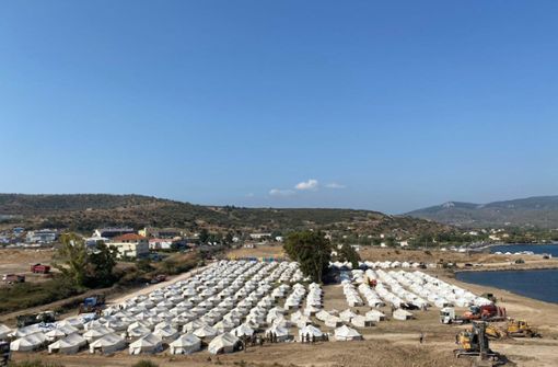 In dem neuen Zeltlager können bis zu 3000 Menschen unterkommen. Foto: /StZ/ Gerd Höhler