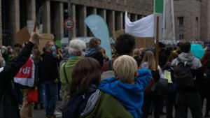 Die Umweltbewegung Fridays for Future war 2020 nicht die einzige, die in Stuttgart auf die Straße ging. Foto: Alexander Isbrecht
