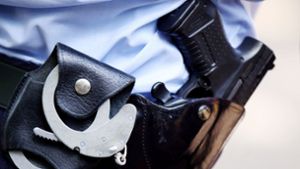 Die Polizei hat einen 19-Jährigen in Stuttgart festgenommen, der Parfum gestohlen hatte. Foto: dpa