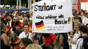 Momente, die für das Image einer Stadt unbezahlbar sind: Die Fans in Stuttgart feiern die deutsche Mannschaft 2006 bei der WM. Foto: /Achim Zweygarth