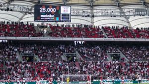 Dieses Bild gehört wohl der Vergangenheit an. Der VfB Stuttgart darf nun mehr als 25 000 Eintrittskarten für einen Stadionbesuch verkaufen. Foto: dpa/Tom Weller
