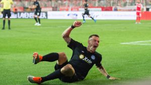 Pure Freude: Der MSV Duisburg holt bei Union Berlin seinen ersten Saison-Punkt. Foto: dpa