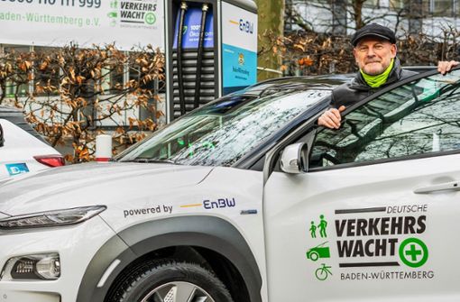 Winfried Hermann fördert die E-Mobilität, doch was die Gelder bewirken, weiß kaum jemand. Foto: Landesverkehrswach