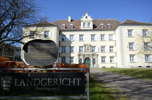 Landgericht Konstanz hat einen 50-Jährigen wegen Totschlags zu 13 Jahren Haft verurteilt. (Archivbild) Foto: dpa/Patrick Seeger