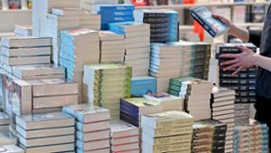 Berge von Literatur: die Frankfurder Buchmesse öffnet am Mittwoch die Türern. Foto: dpa