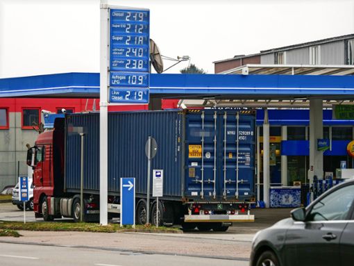 Branchen die einen hohen Kraftstoffverbrauch haben, stehen derzeit vor besonderen finanziellen Herausforderungen. Foto: Simon Granville