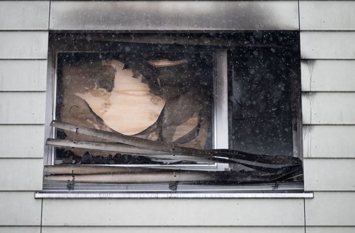 Mordermittlung nach Brand in Reutlingen: Hat eine Bewohnerin das Feuer gelegt?