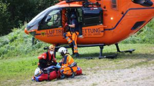 Die Bergwacht kümmerte sich um die Erstversorgung der Frau, bevor ein spezieller Hubschrauber die Frau in ein Krankenhaus fliegen konnte. (Symbolfoto) Foto: 7 aktuell.de/Ferdinand Dörfler