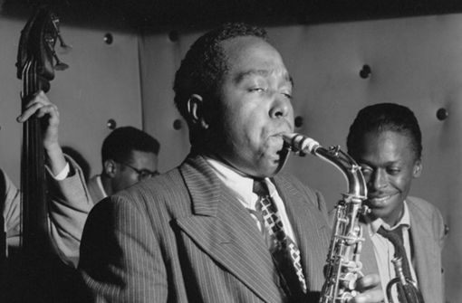 Eine Legende: der Jazzer Charlie Parker, aufgenommen etwa 1947 Foto: mauritius images/Alamy