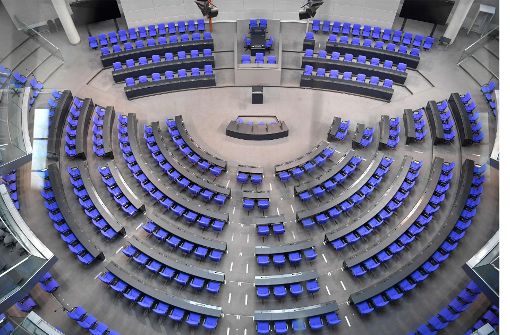 Wer sitzt links von der Alternative für Deutschland? Norbert Lammert erklärte, dass es die gleiche Sitzordnung wie bei der Bundesversammlung gäbe. Foto: AFP