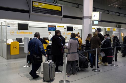 Lufthansa-Passagiere müssen künftig genauer überlegen, wie und wo sie ihre Tickets buchen. Foto: dpa