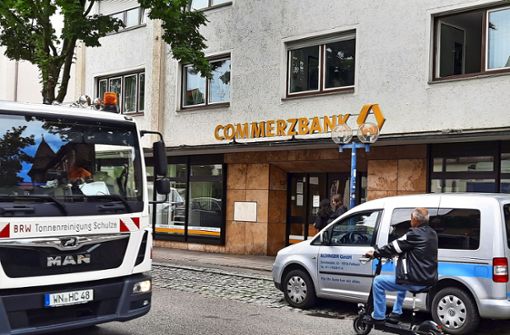 Die Commerzbank-Filiale in der Fellbacher Bahnhofstraße Foto: Dirk Herrmann