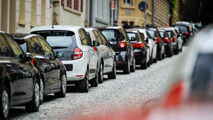 Zahl der zugelassenen Autos   in Stuttgart sinkt  – erstmals seit  Jahren