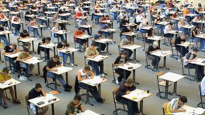 Rund 40 000 Realschüler schreiben die Deutsch-Abschlussprüfung nach. Foto: Harald_Schreiber