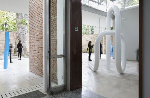 Die beiden wichtigsten Preise der Kunst-Biennale gingen an Deutschland. Foto: dpa