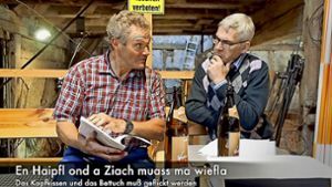 Manchmal braucht es Untertitel: Richard Metz (li.) und Gerold Jäggle in einer Folge der Schwäbisch-Reihe „Kanal Dialekt“ Foto: Jäggle