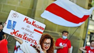 In Stuttgart sind am Sonntag Menschen für Freiheit in Belarus und die Freilassung der inhaftierten Maria Kolesnikowa auf die Straße gegangen. Foto: Lichtgut/Max Kovalenko