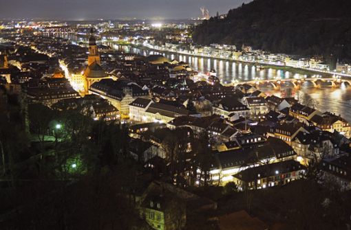 Die Heidelberger Altstadt ist auch nachts ein Ziel von Touristen  – und dementsprechend laut Foto: Adobe