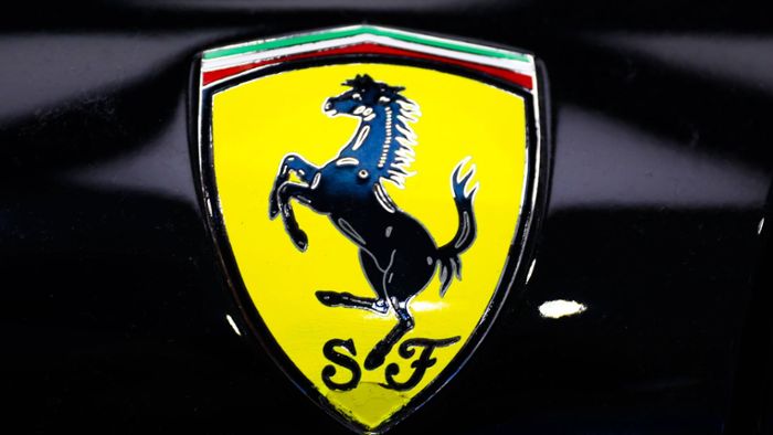 Kontrolle über Ferrari-Erlkönig verloren – Hybrid-Bolide zerlegt