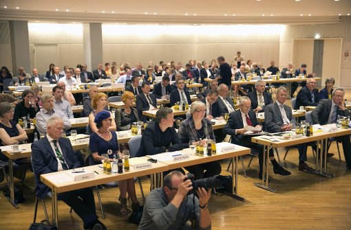 Die Regionalversammlung tagt – dafür gibt es Sitzungsgfeld Foto: Horst Rudel