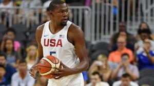 Spitzenspieler, Spitzenverdienst – bei Kevin Durant, der sich zurzeit mit dem US-Team auf Olympia vorbereitet, stimmen die Relationen. Foto: dpa