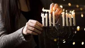 An Chanukka wird jeden Tag eine Kerze mehr angezündet. Foto: IMAGO/imagebroker//Oleksandr Latkun