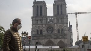 Auch wegen der Corona-Krise  verzögern sich momentan die Bauarbeiten an Notre-Dame. Foto: AP/Michel Euler