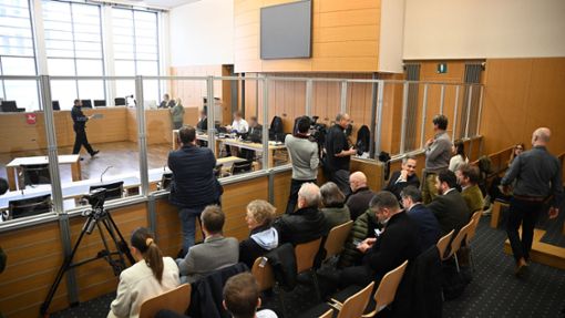 Am zweiten Prozesstag gegen Christian B. am Landgericht Braunschweig ist die  Verteidigung in die Offensive gegangen. Foto: Julian Stratenschulte/dpa Pool/dpa