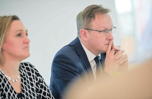 IHK-Präsidentin Marjoke Breuning und Hauptgeschäftsführer Johannes Schmalzl machen sich Sorgen um die Entwicklung der Wirtschaft im Südwesten. Foto: IHK