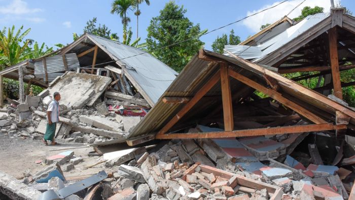 Erdbeben erschüttert Urlauberinsel - mehrere Tote
