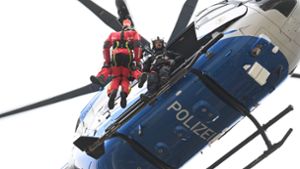 Rettung aus der Luft – im Falle einer Katastrophe kommt die Hilfe oft per Hubschrauber. Foto: dpa/Bernd Weißbrod