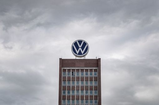 Seit 2016 ermittelt die niedersächsische Justiz wegen der hohen Bezüge für VW-Betriebsräte. Foto: dpa/Sina Schuldt