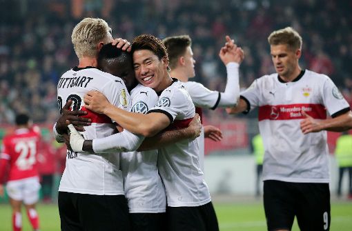 Der VfB steht nach dem 3:1 gegen Kaiserslautern im Achtelfinale des DFB-Pokals. Foto: Pressefoto Baumann