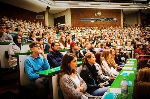 Der Trend zur Spezialisierung der Studiengänge an den Hochschulen wird kritisch gesehen. Foto: Lichtgut/Achim Zweygarth