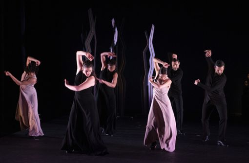 Szene aus der Produktion „ay! viñetas de Lorca“ der  Tanzcompagnie Flamencos en route Foto: Flamencos en route/Alex Spichale