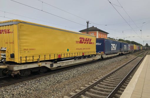 Ein einziger Güterzug könne laut Bahn bis zu 100 000 Sendungen befördern. Foto: imago/Action Pictures/Peter Schatz