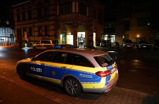 Bei der blutigen Auseinandersetzung in der Plochinger Innenstadt wurden zwei Menschen verletzt. Foto: SDMG/SDMG / Kohls